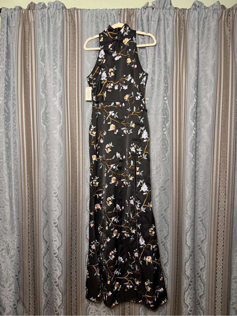SAU LEE Ariana Embroidered Floral Satin Gown - Picture 5 of 8
